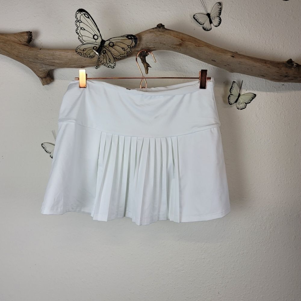 K-Swiss pleated white tennis skirt